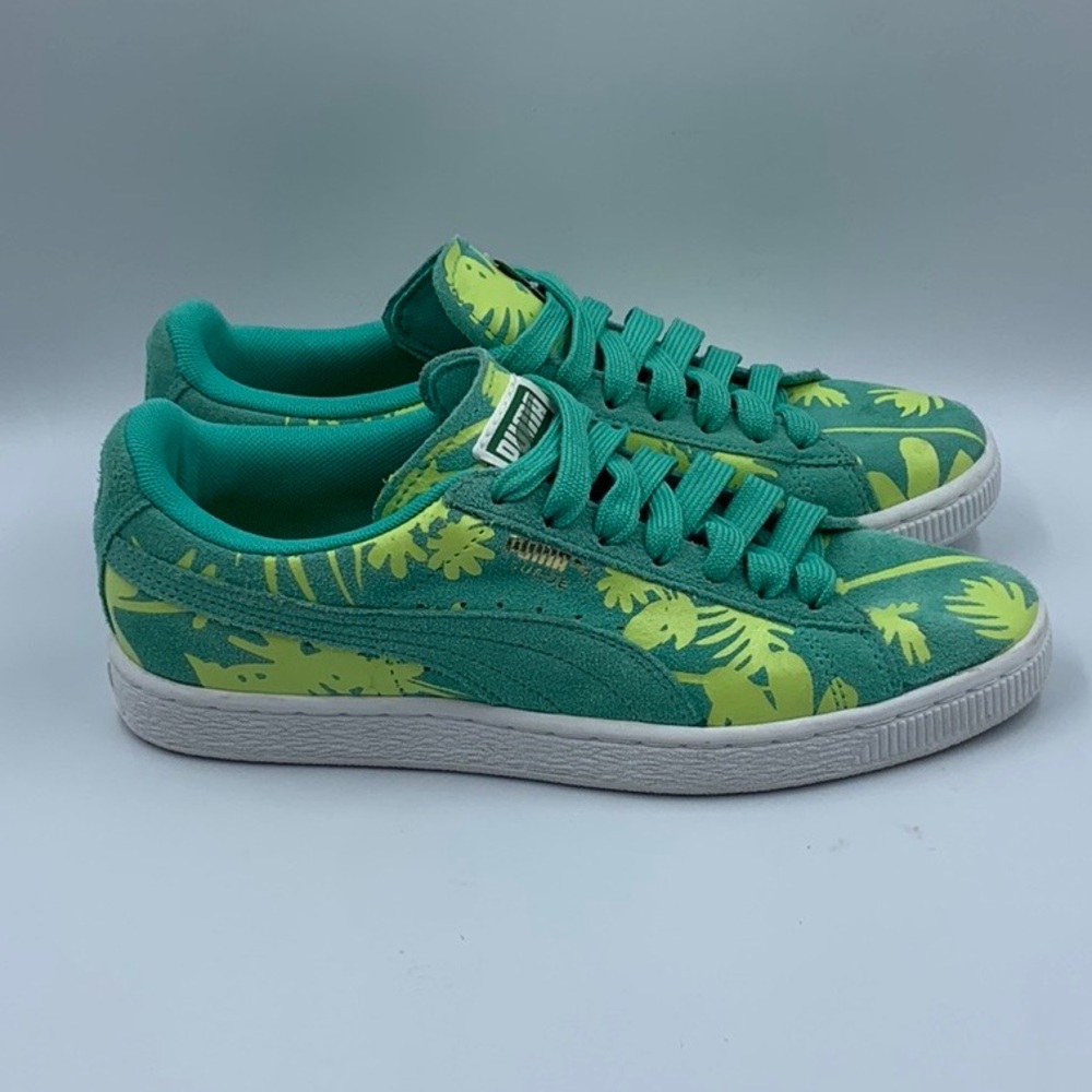 Puma Suede Classic Floral Shoes,โ Womenโs sz 8
